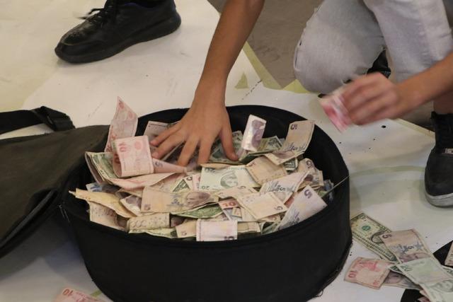 sanliurfada-asiret-dugununde-geline-7-kilo-altin-takildi_8891_dhaphoto7