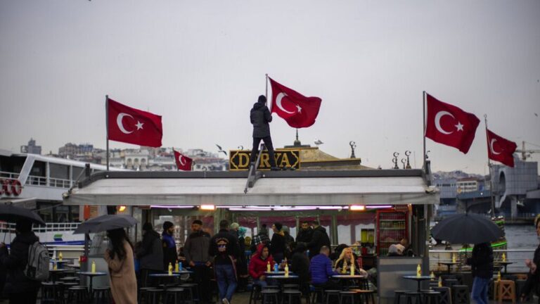 Merkez Bankası, politika faizini 500 baz puan artırarak yüzde 40’a çıkardı