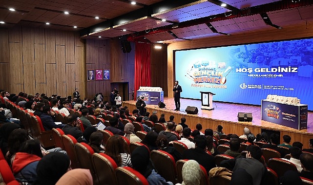 Bağcılar Belediyesi’nden üniversiteye hazırlanan öğrencilere kitap desteği – EĞİTİM