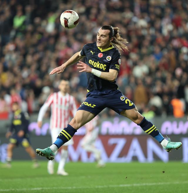 AA-20240203-33605860-33605857-BITEXEN_ANTALYASPOR_FENERBAHCE