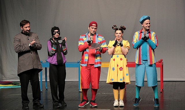 İstanbul Büyükşehir Belediyesi Şehir Tiyatroları, Eftal Gülbudak’ın yazıp yönettiği “Masal (Sözsüz Oyun)” adlı çocuk oyununu seyirciyle buluşturdu – KÜLTÜR & SANAT