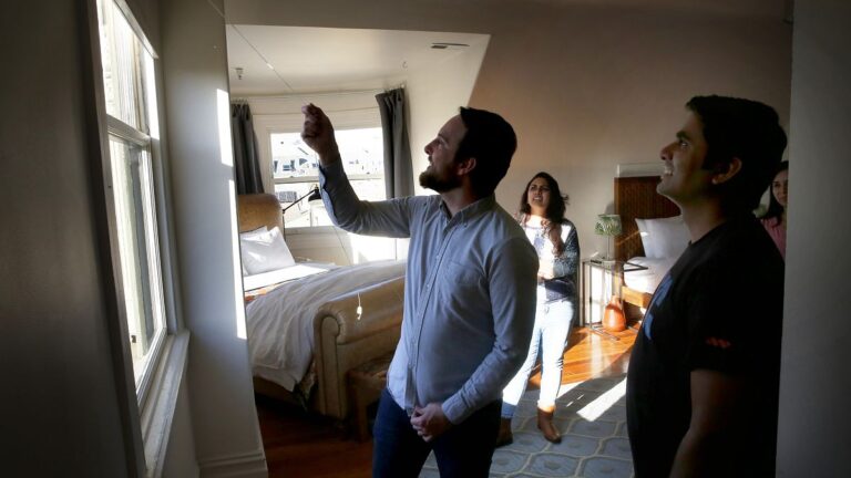 Airbnb izinsiz ev partilerini engellemek için ‘parti karşıtı teknoloji’ kullanacağını açıkladı