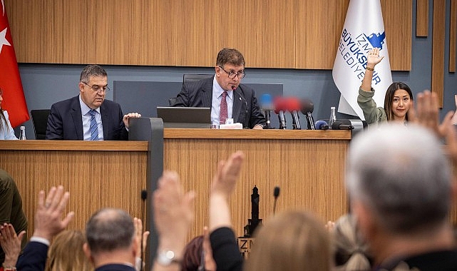 Başkan Tugay suya indirim sözü için ilk adımı attı – GÜNDEM