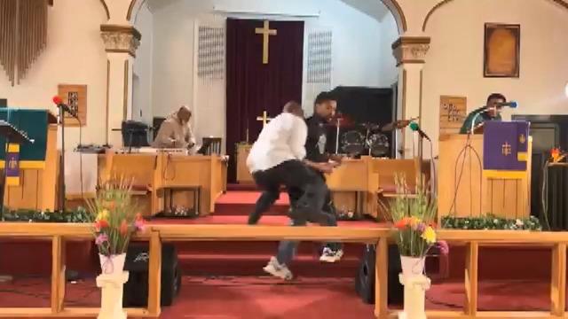 ABD'DEKİ RAHİP-SİLAH-TU'YA SUİKAST GİRİŞİMİ_50406 (3)