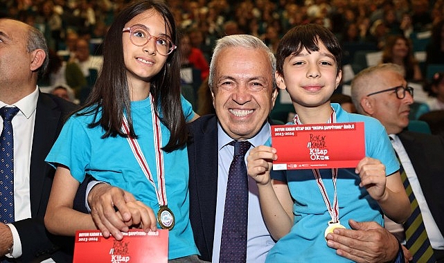 Okuma şampiyonları ödüllerini aldı – EĞİTİM