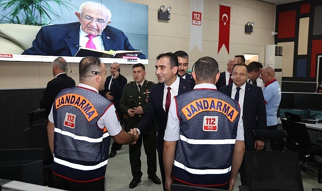 Karaman Belediye Başkanı Savaş Kalaycı, valilik tarafından düzenlenen bayramlaşma programına katıldı – GÜNDEM