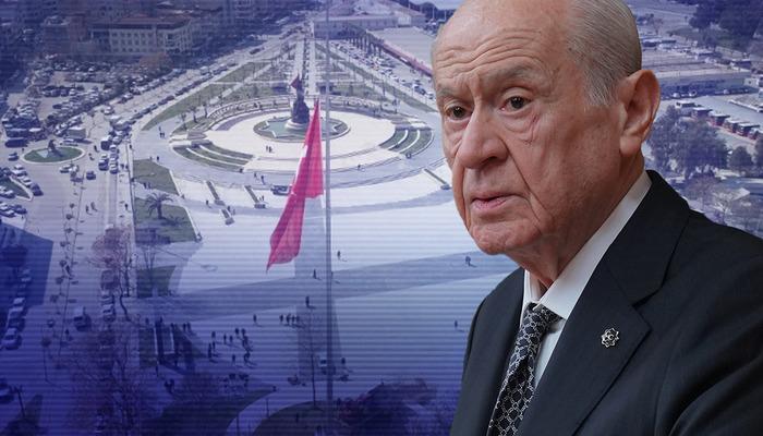 Manisa'da 'Devlet Bahçeli' krizi! İsmi kent meydanı olarak değiştirildi… MHP İl Başkanı: “Olacaklardan biz sorumlu değiliz”