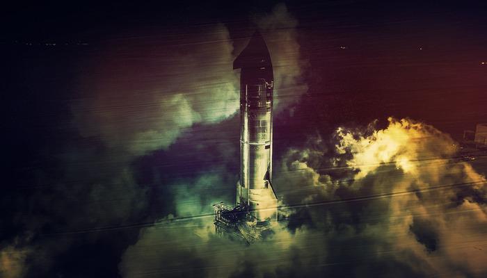 Her şey saniyeler içinde yaşandı! Fırlayan cisim ve parlak mavi ışık… “Starship’te neler oluyor?”