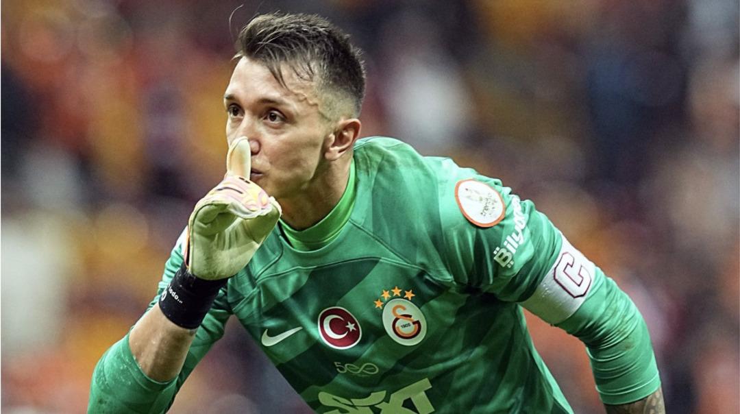 Fernando-Muslerara-Galatasaray-2023-2024-1712138191-133368