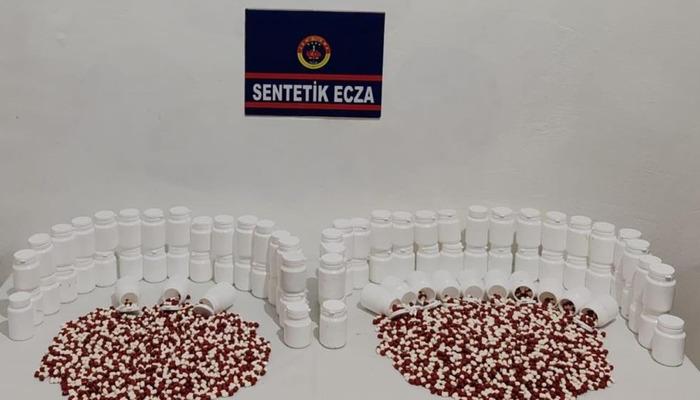 Manisa’da operasyon! 5 binin üzerinde sentetik ecza hapı ele geçirildi