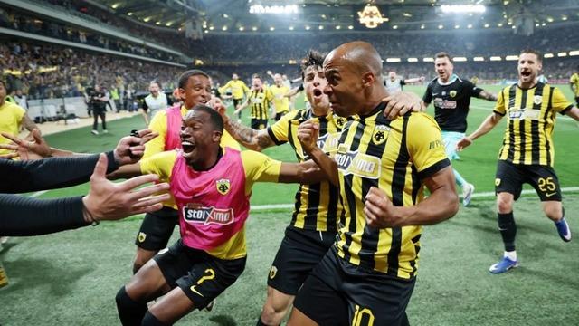 Atina’da 90+4 çılgınlığı! AEK, Panathinaikos’u Joao Mario ile devirip şampiyon oldu